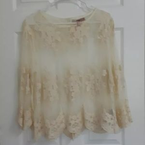 Women's Ivory Lace Blouse Size Medium